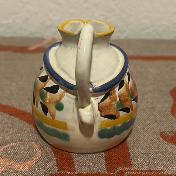 A T Gio Mexican Signed Pottery Creamer/ Milk Pitcher 3" Height - Picture 4 of 6